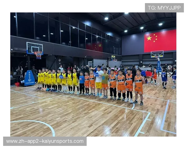 篮球学院推动青训球员的国际短训与交流合作，国际篮球青训师认证